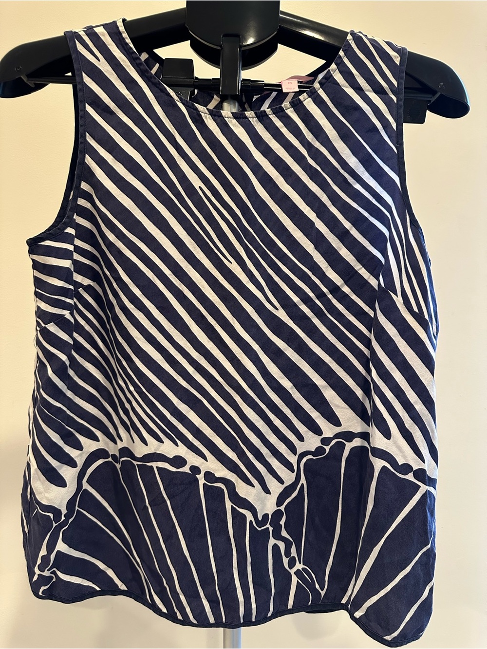 Lilly Pulitzer Navy and White Shell-Pattern Sleeveless Silk Top
